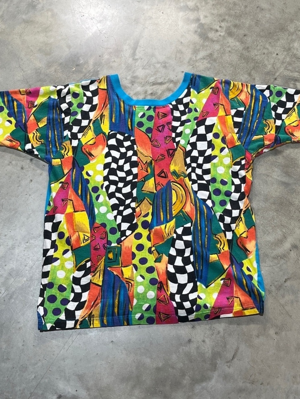 Vintage Women’s Preowned XL Geometrical Blouse